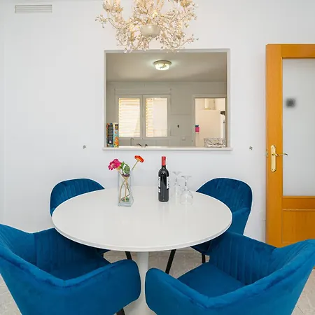 Sepulveda Atico Διαμέρισμα *